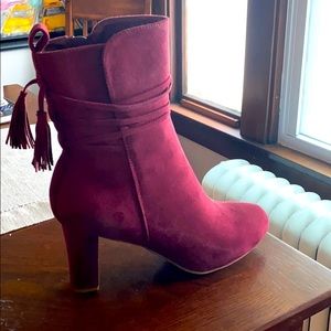 Journee Zuri wine boots